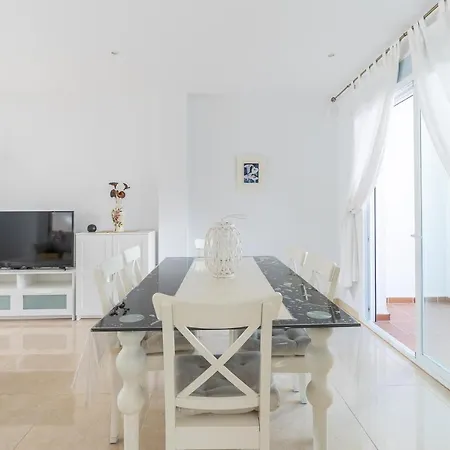 Sanchez Villa